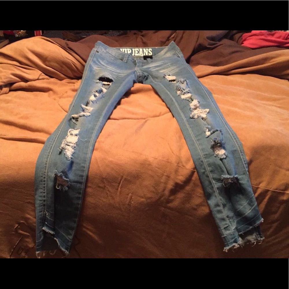 Ripped skinny jeans